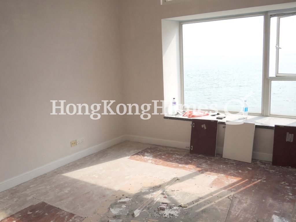 Second Ensuite Bedroom — 浪濤灣 洋房，黃金海岸
