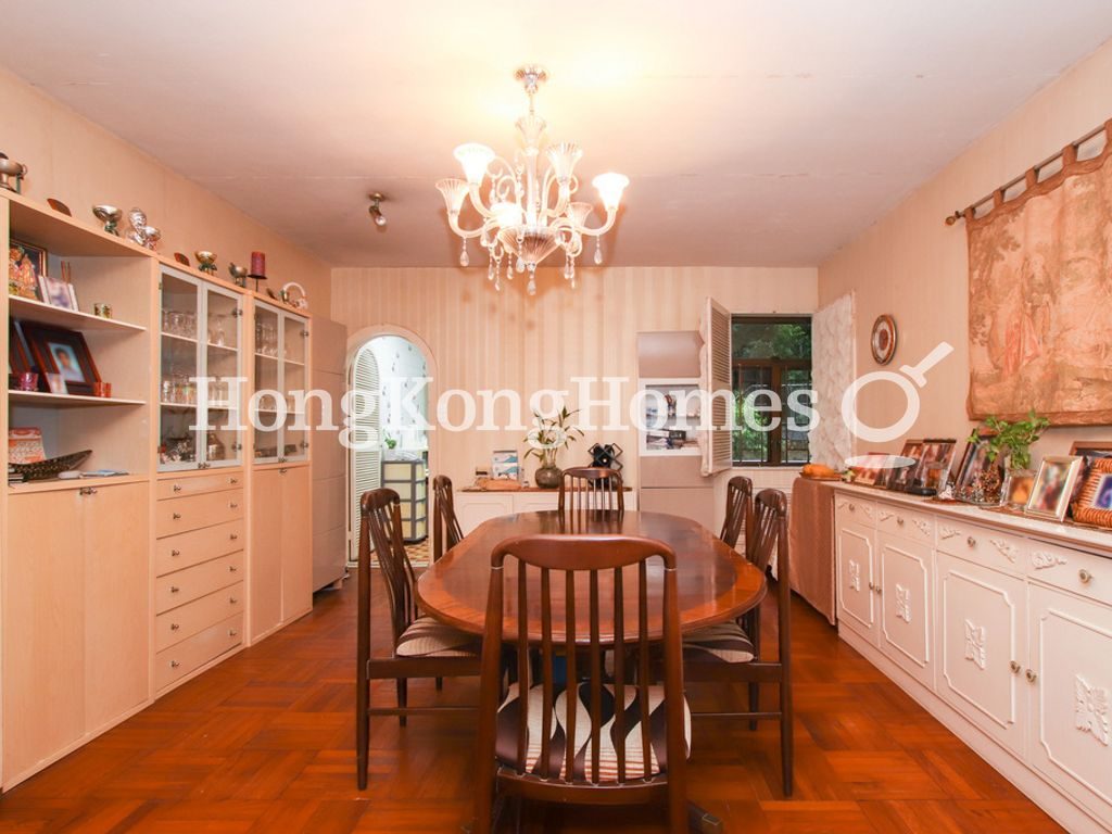 Living and Dining Room — Pearl Gardens, Mid-levels West