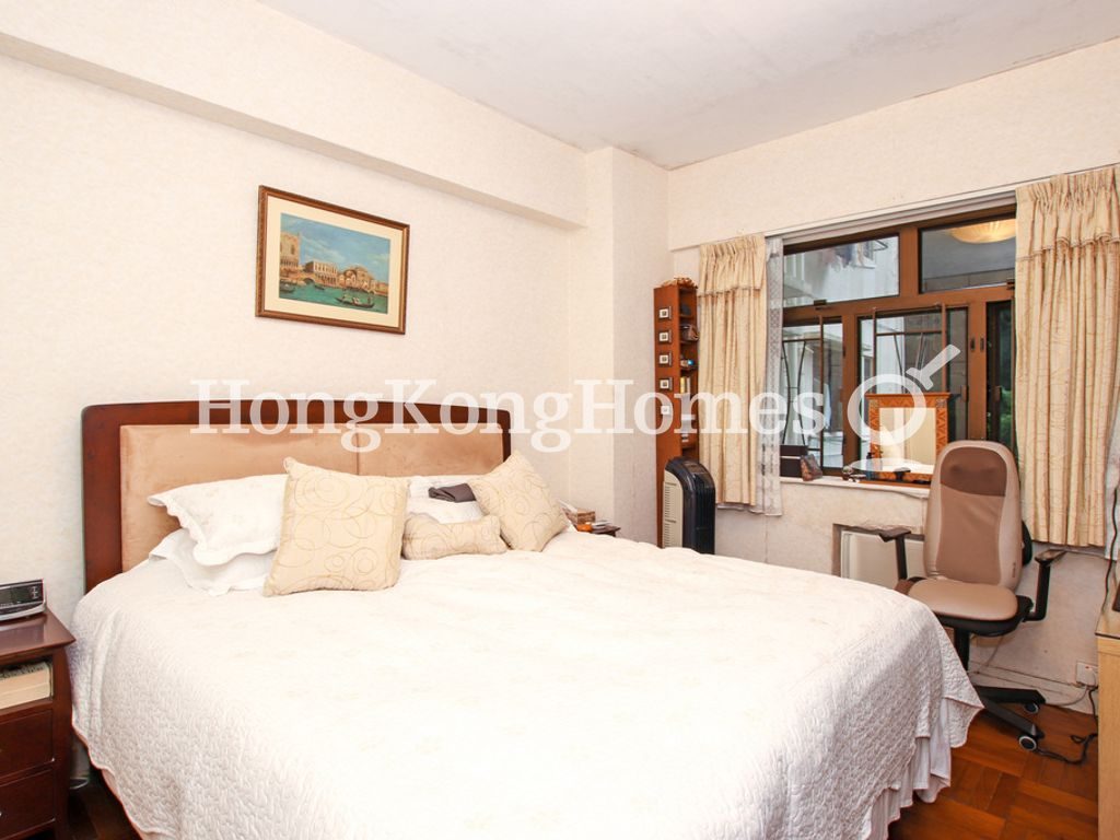 Second Bedroom — Pearl Gardens, Mid-levels West