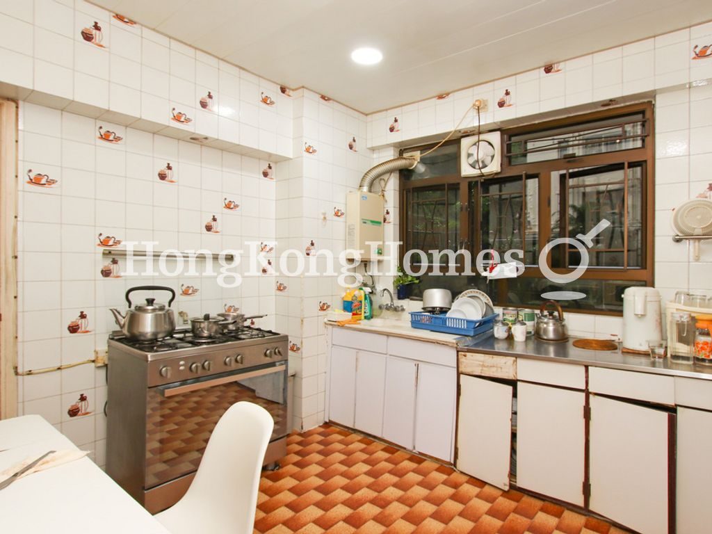 Kitchen — Pearl Gardens, Mid-levels West