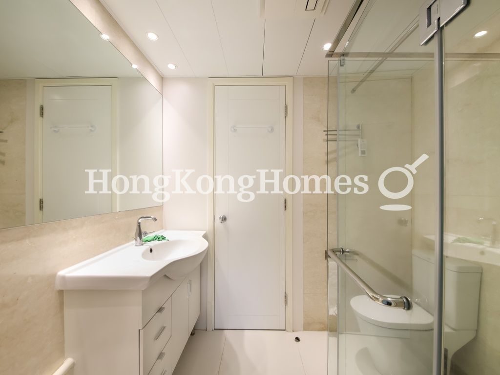 Guest Bathroom — Residence Bel-air - Phase 01, Tower 02, Pokfulam
