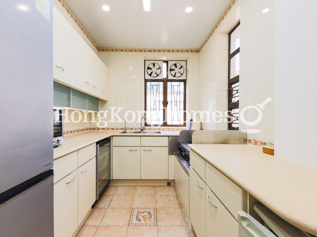Kitchen — Shuk Yuen Building, Happy Valley