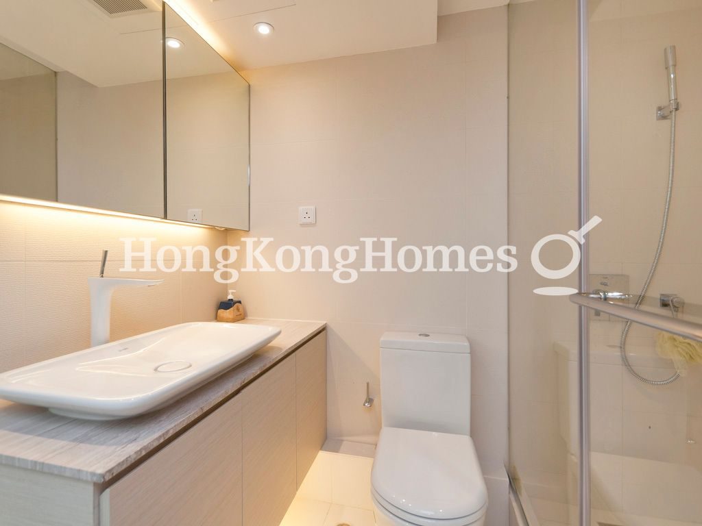 Master Bathroom — 君德閣，西半山