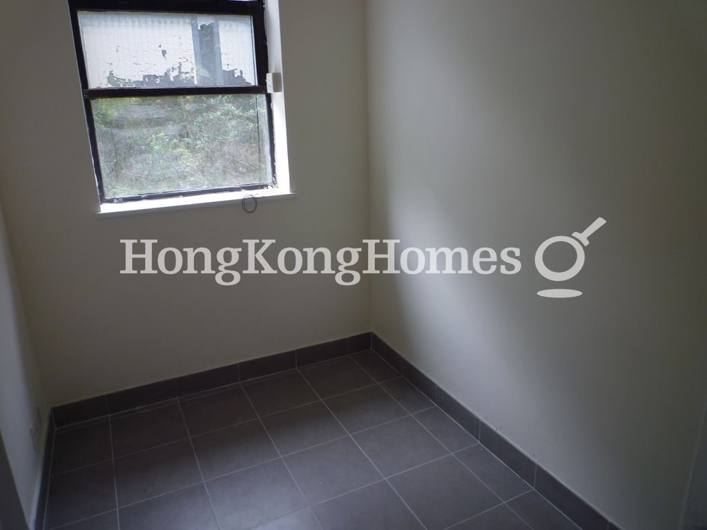 Maid's Room — Grand Garden - Block 02, Repulse Bay