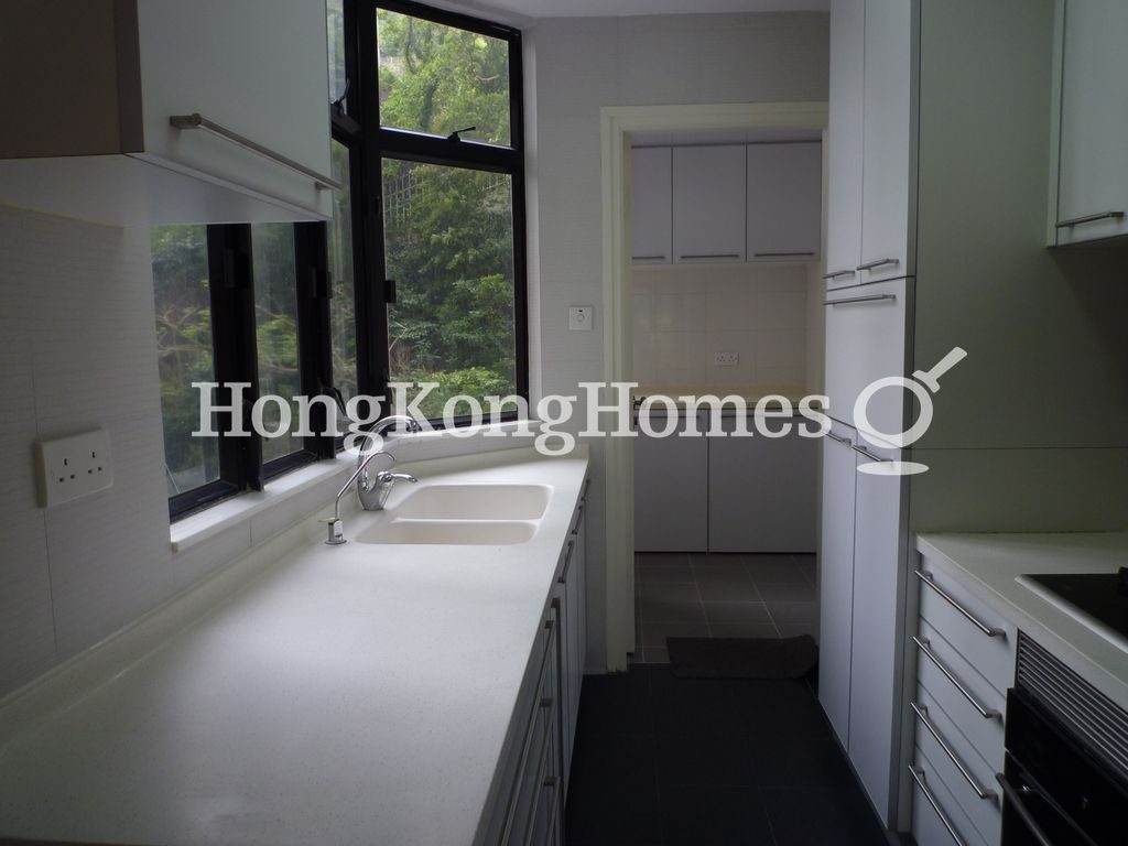 Kitchen — Grand Garden - Block 02, Repulse Bay
