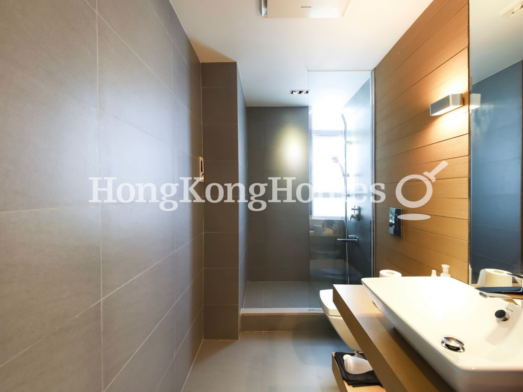 Guest Bathroom — 杏彤苑，西半山