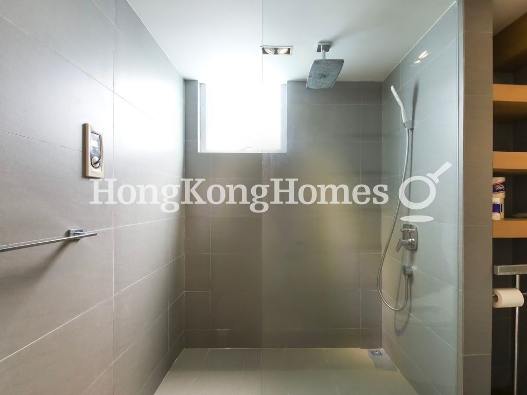 Master Bathroom — 杏彤苑，西半山