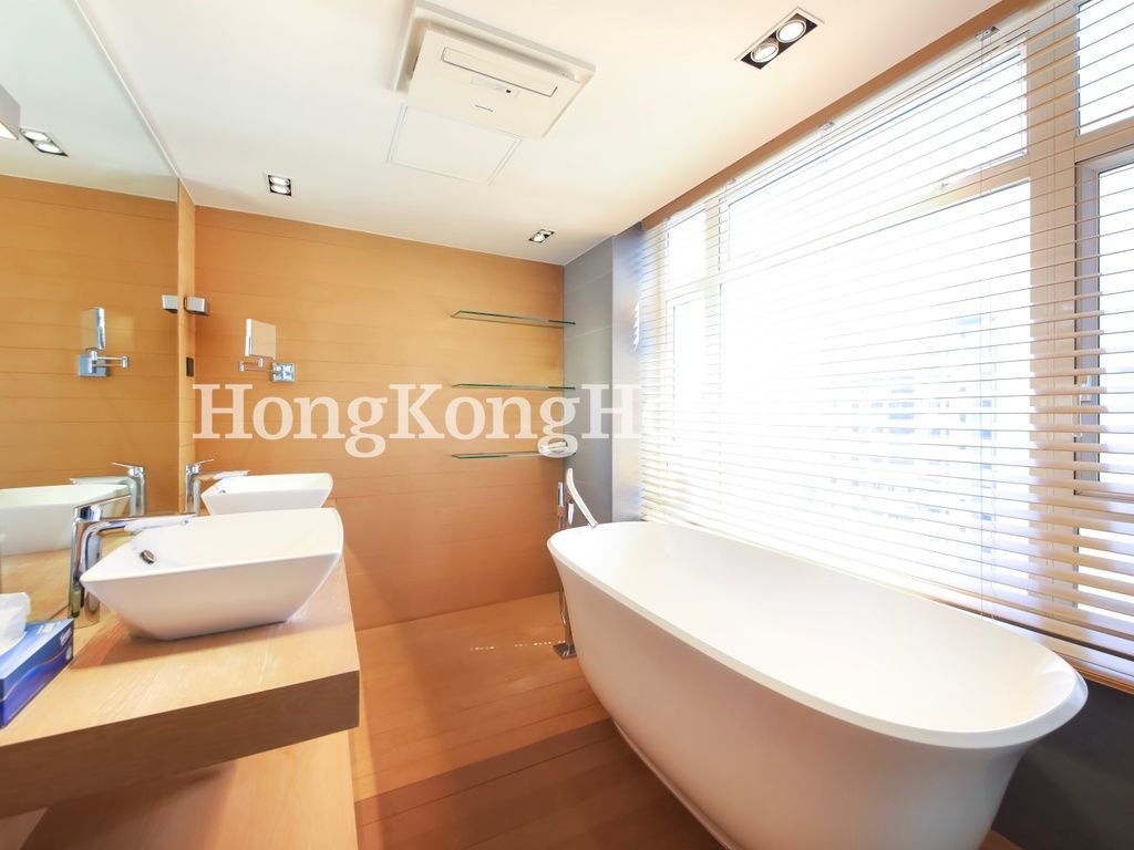 Master Bathroom — 杏彤苑，西半山