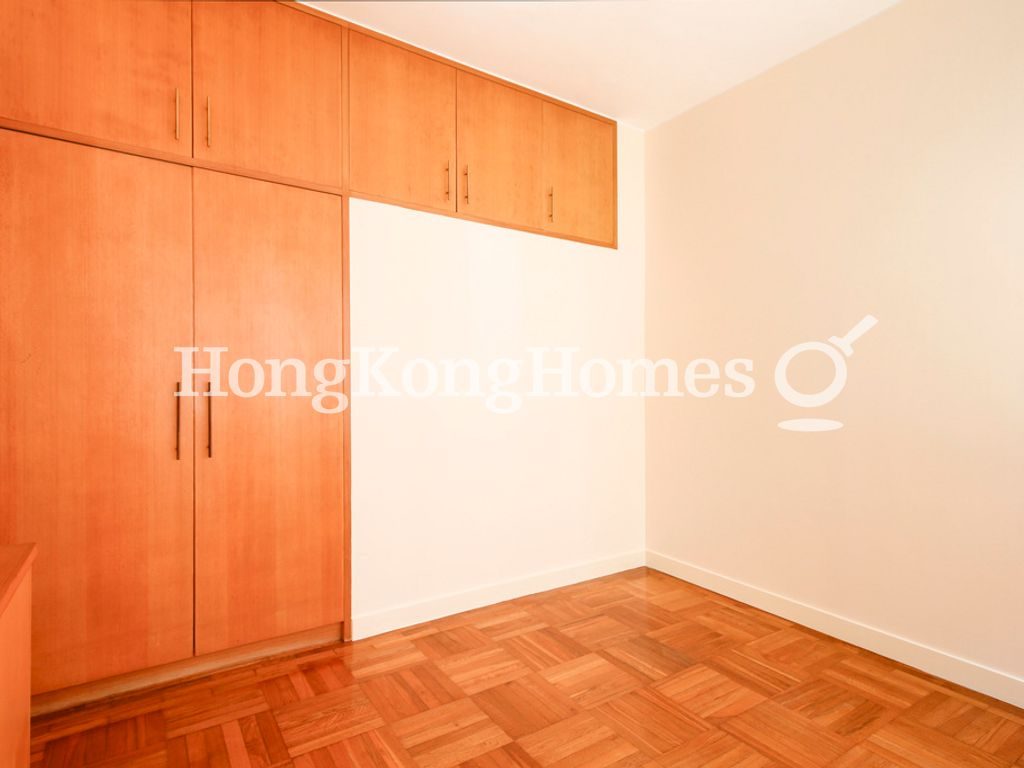 Third Bedroom — 堅尼地道36-36A 號，中半山