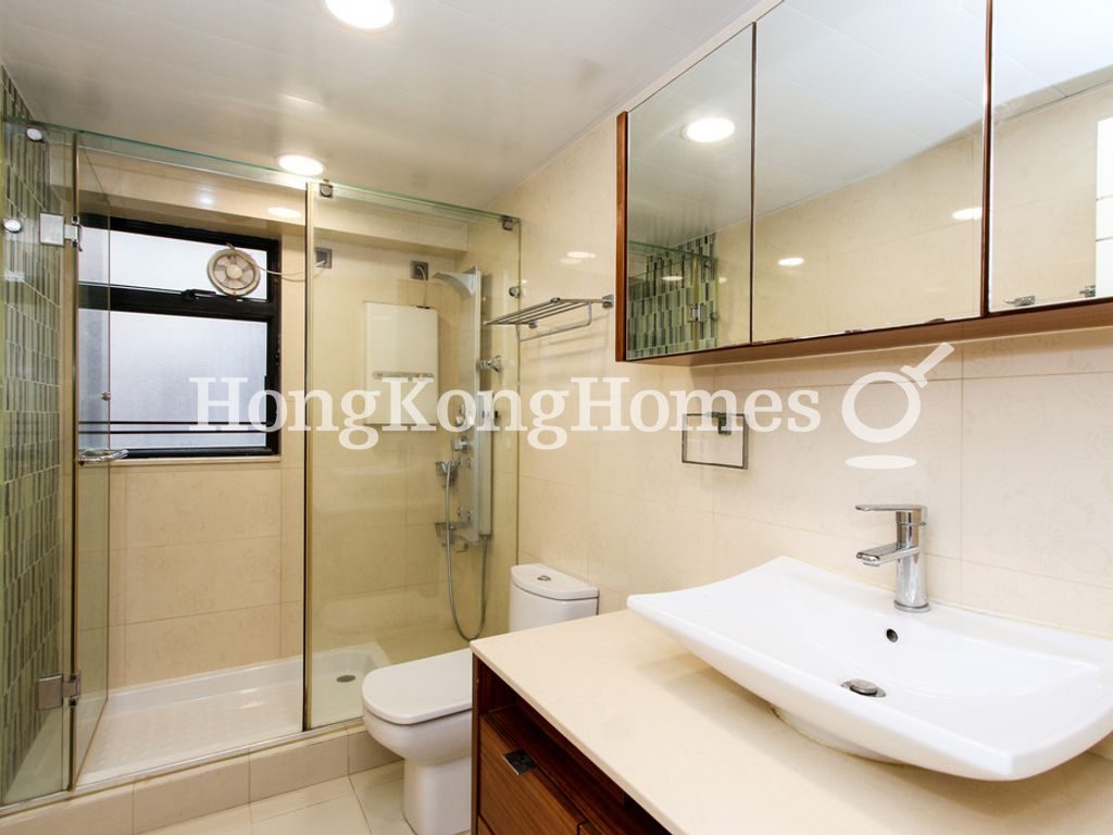 Guest Bathroom — 嘉兆臺 IV，西半山