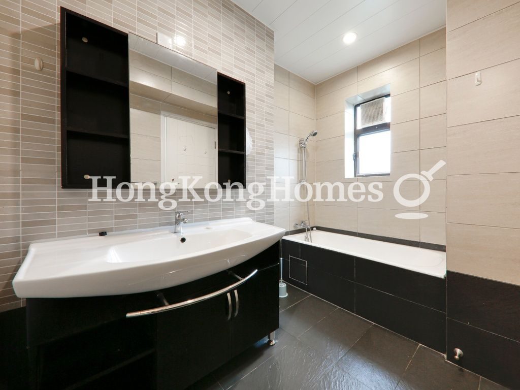 Master Bathroom — 維多利大廈，銅鑼灣