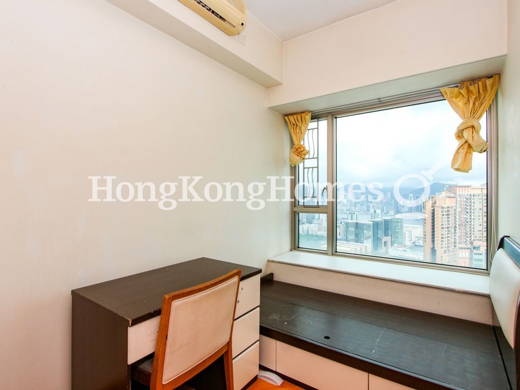 Third Bedroom — 擎天半島 2座，尖沙咀