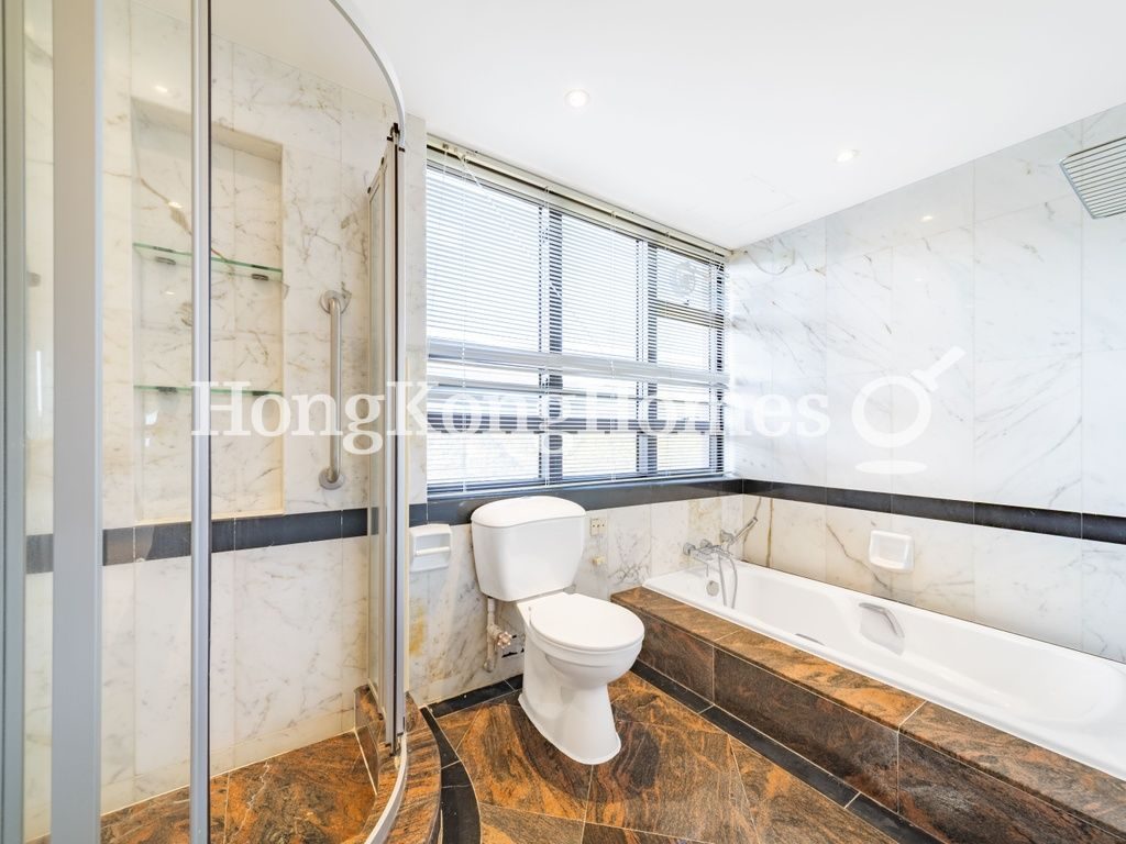 Master Bathroom — 浪琴園 - 第04座，大潭