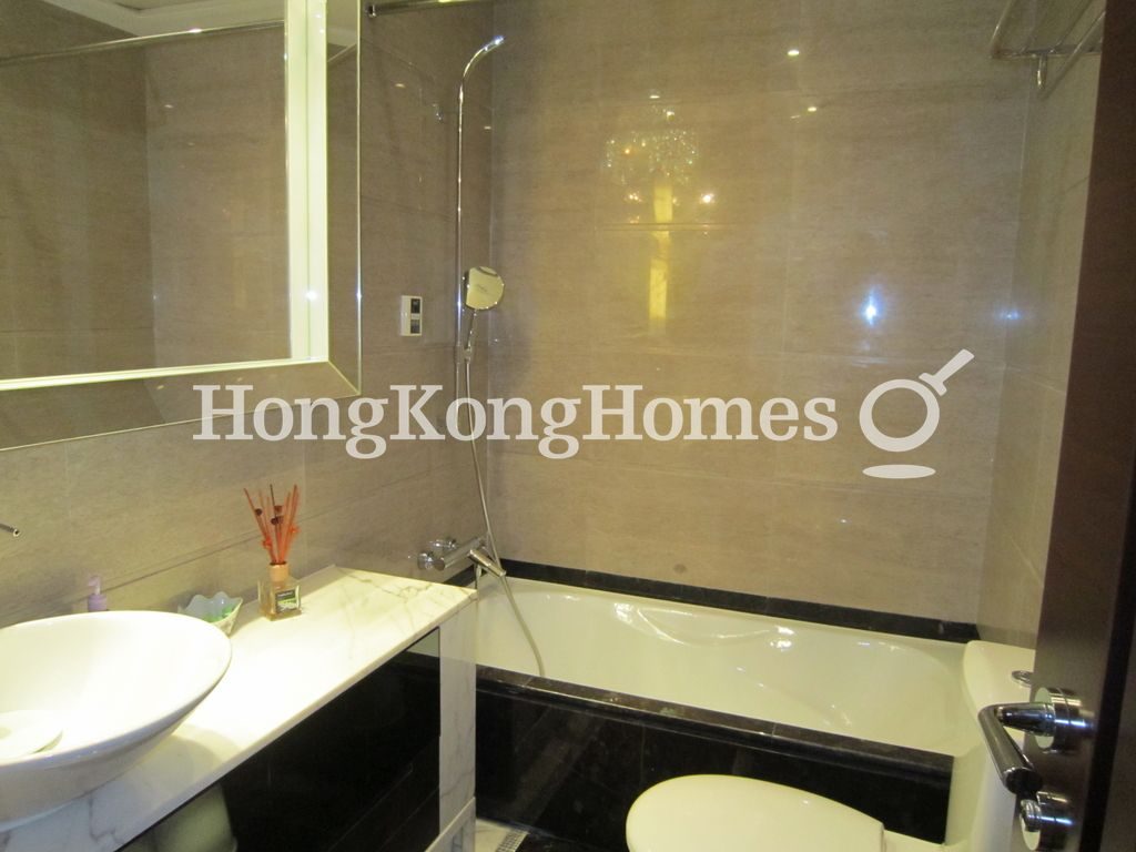 Master Bathroom — 半山壹號半山徑 35 號，何文田窩打老道