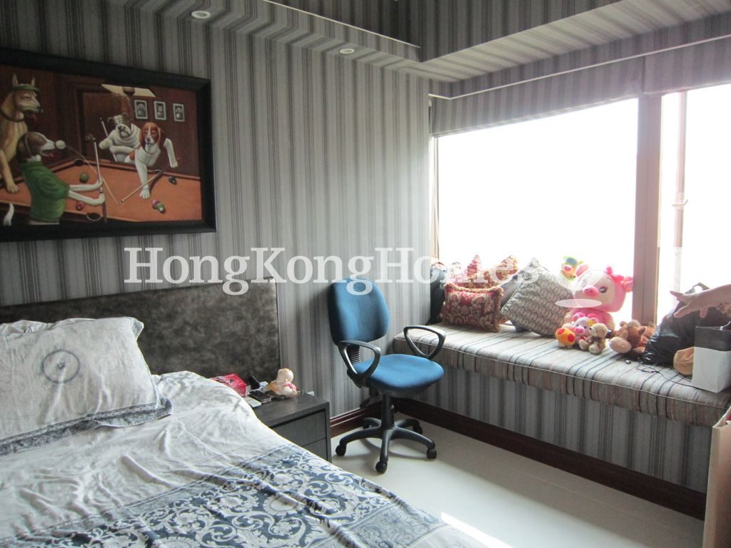 Master Bedroom — Celestial Heights-Celestial Avenue No. 35, Ho Man Tin / Waterloo Road