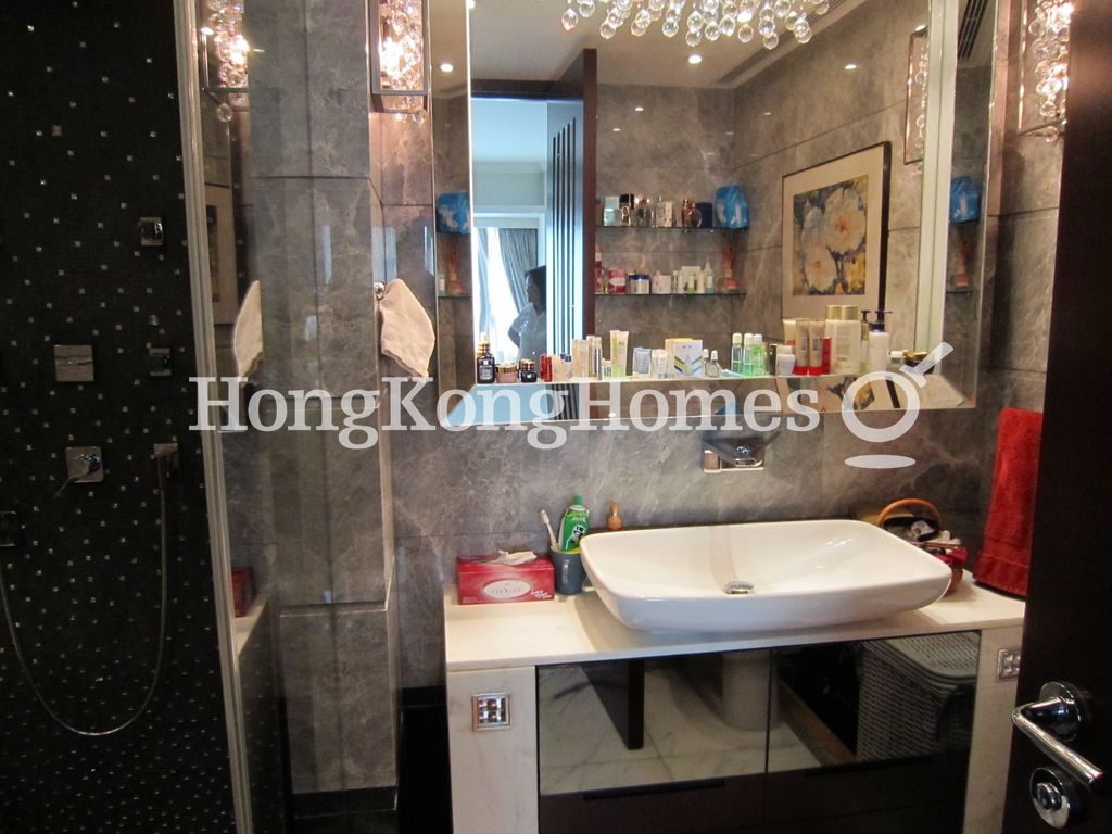 Second Ensuite Bathroom — Celestial Heights-Celestial Avenue No. 35, Ho Man Tin / Waterloo Road
