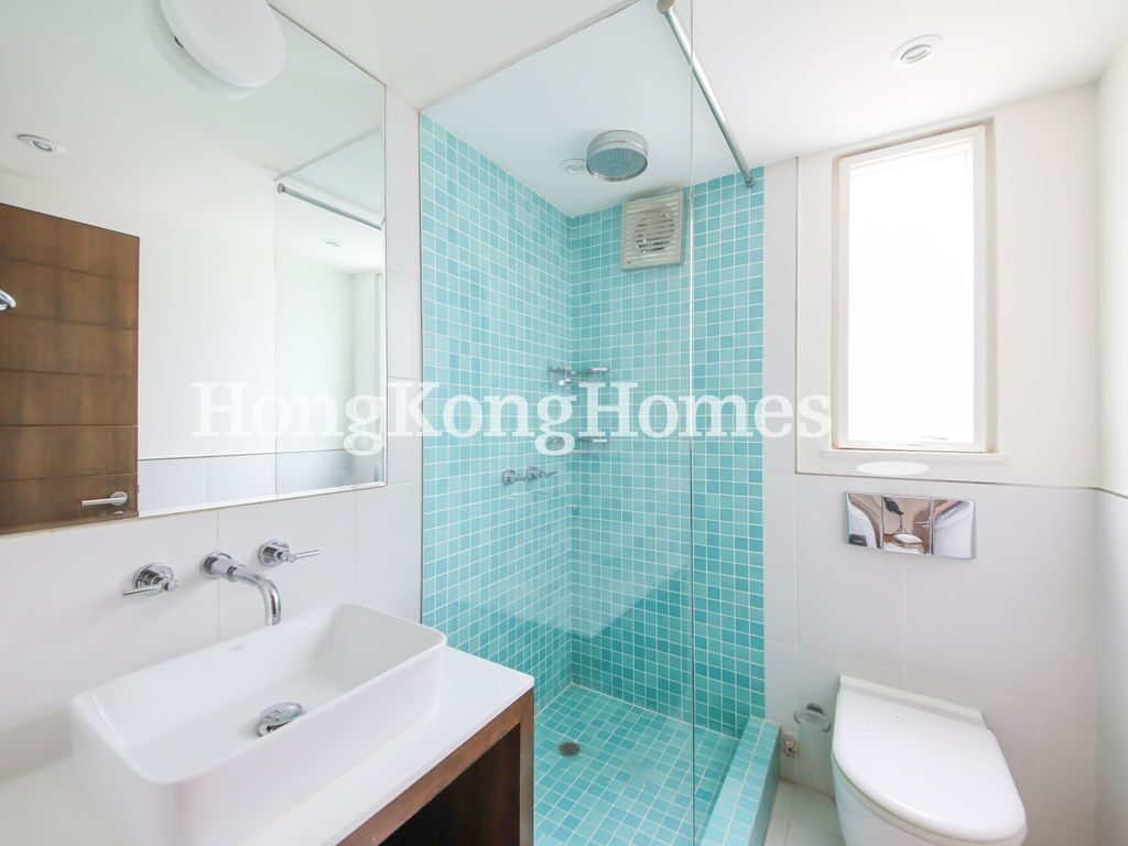 Second Ensuite Bathroom — 翡翠別墅，清水灣
