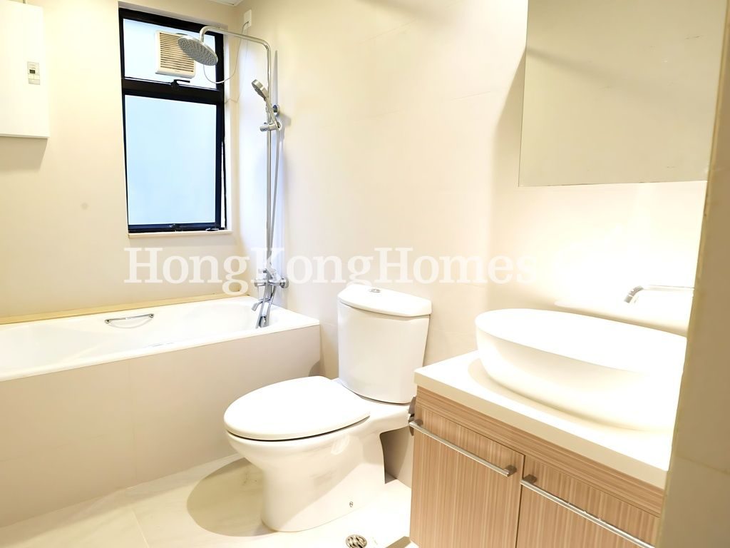 Guest Bathroom — 華景園 - 第03座，淺水灣