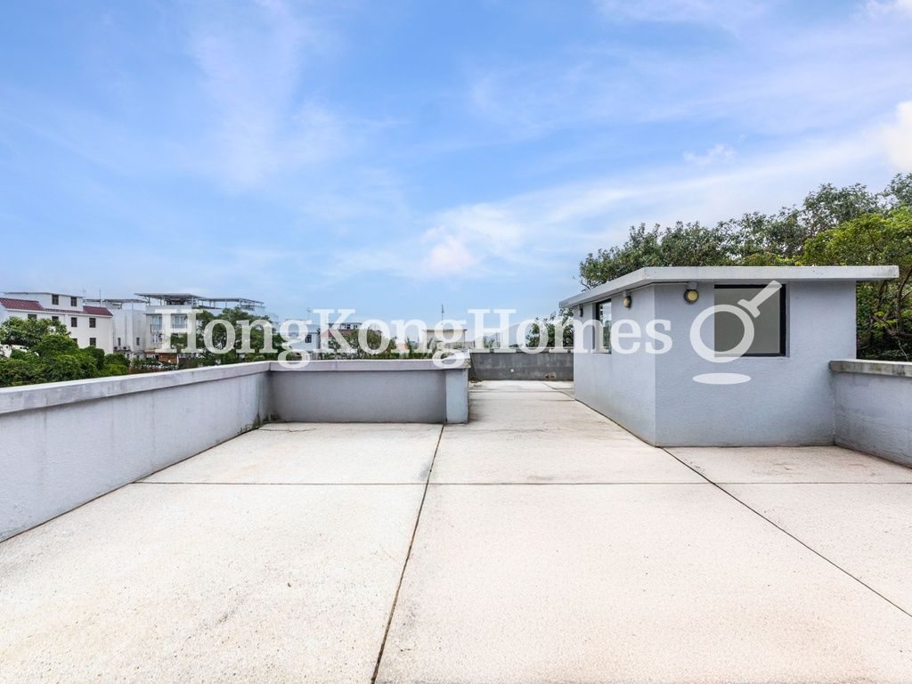 Private Roof Terrace — 五塊田，清水灣
