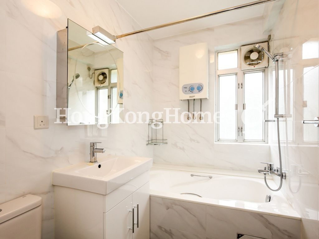 Guest Bathroom — 美景臺 B1 座 (A-B)，薄扶林