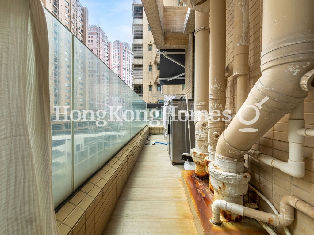 Terrace off Kitchen — Sky Horizon - Block 01, North Point Hill