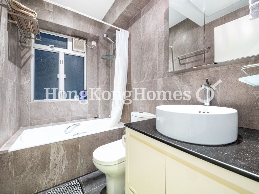 Bathroom — Po Hing Mansion, Sheung Wan
