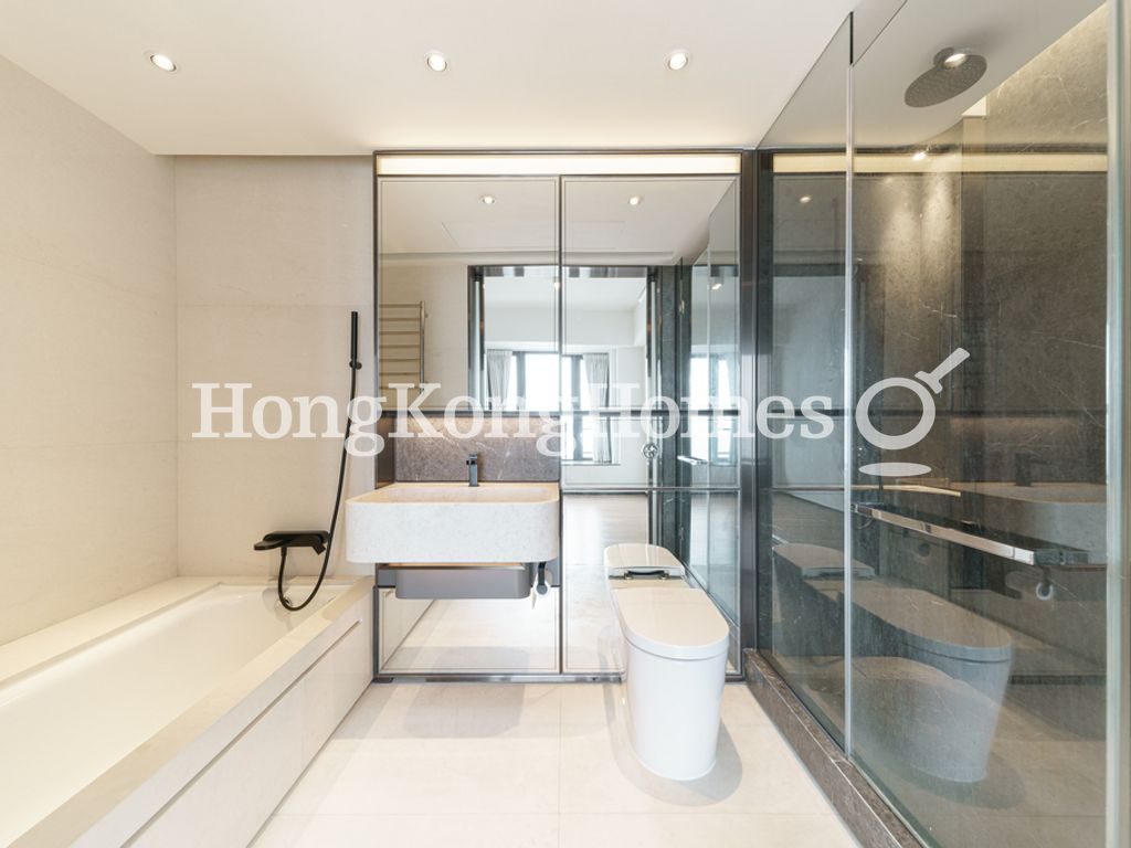 Master Bathroom — Arezzo, Mid-levels West