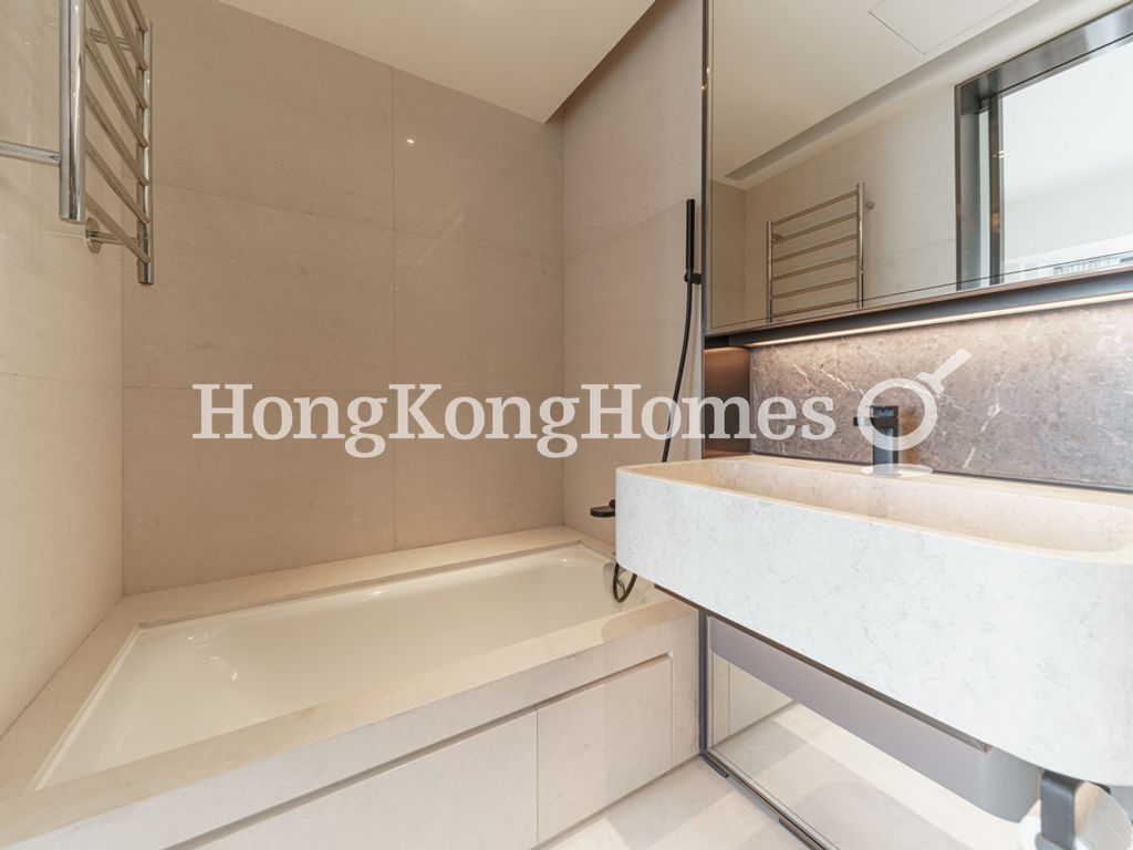 Master Bathroom — Arezzo, Mid-levels West