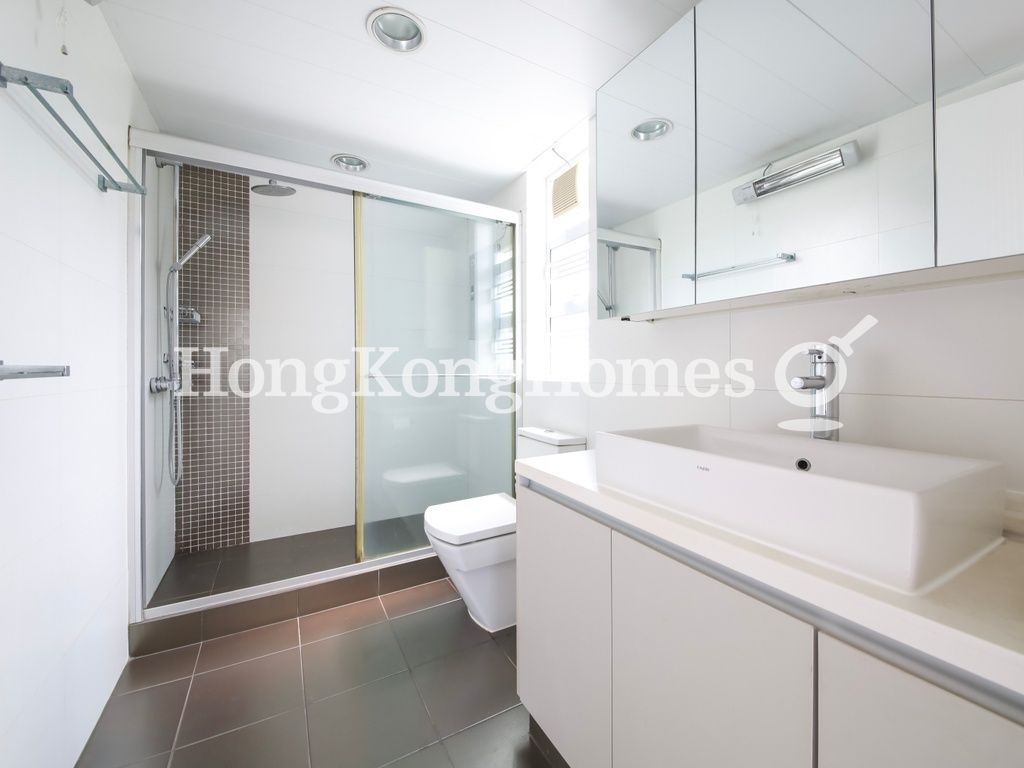 Master Bathroom — 柏麗園，渣甸山