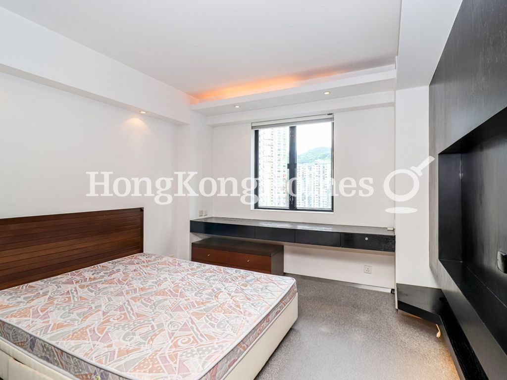 Second Ensuite Bedroom — Wah Fung Mansion, Tai Hang