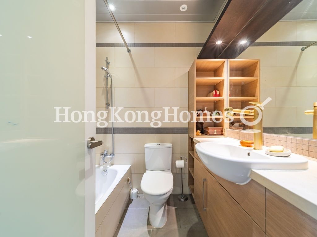 Guest Bathroom — 金碧苑-1期，清水灣