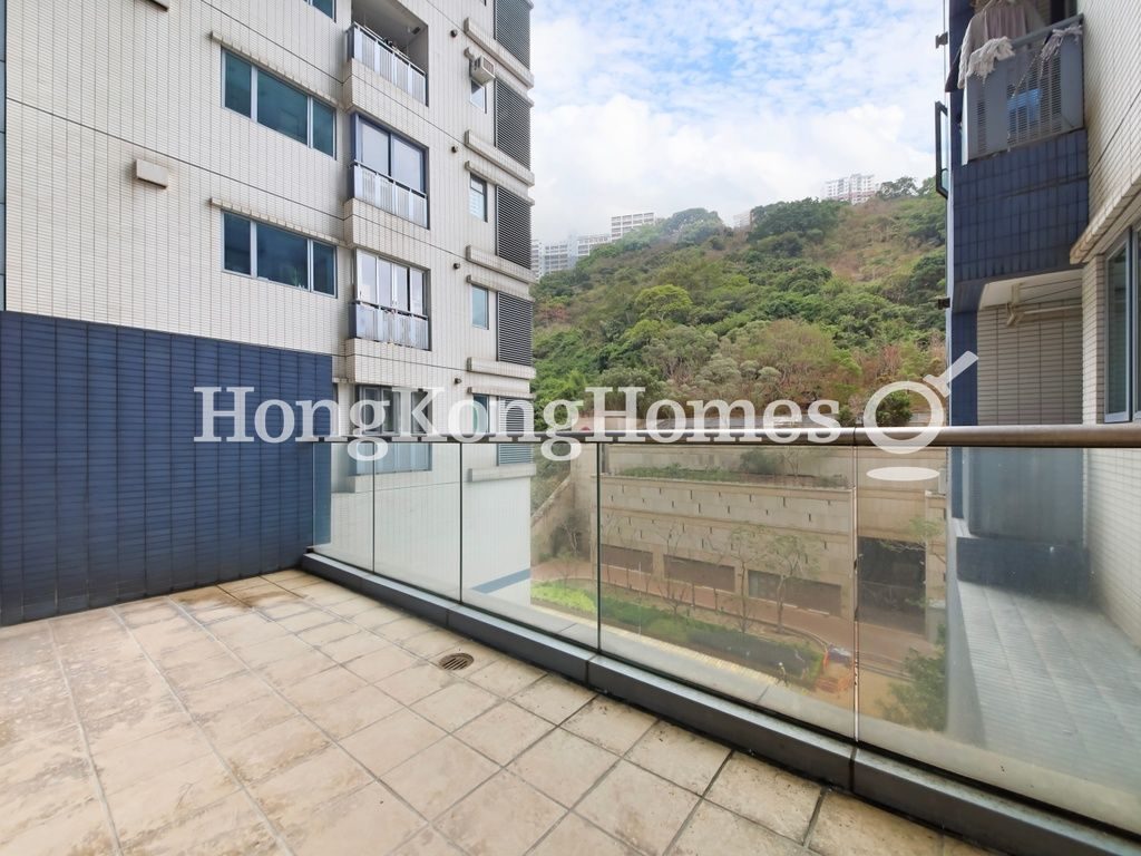 Private Terrace off Third Bedroom — 貝沙灣 01期，薄扶林