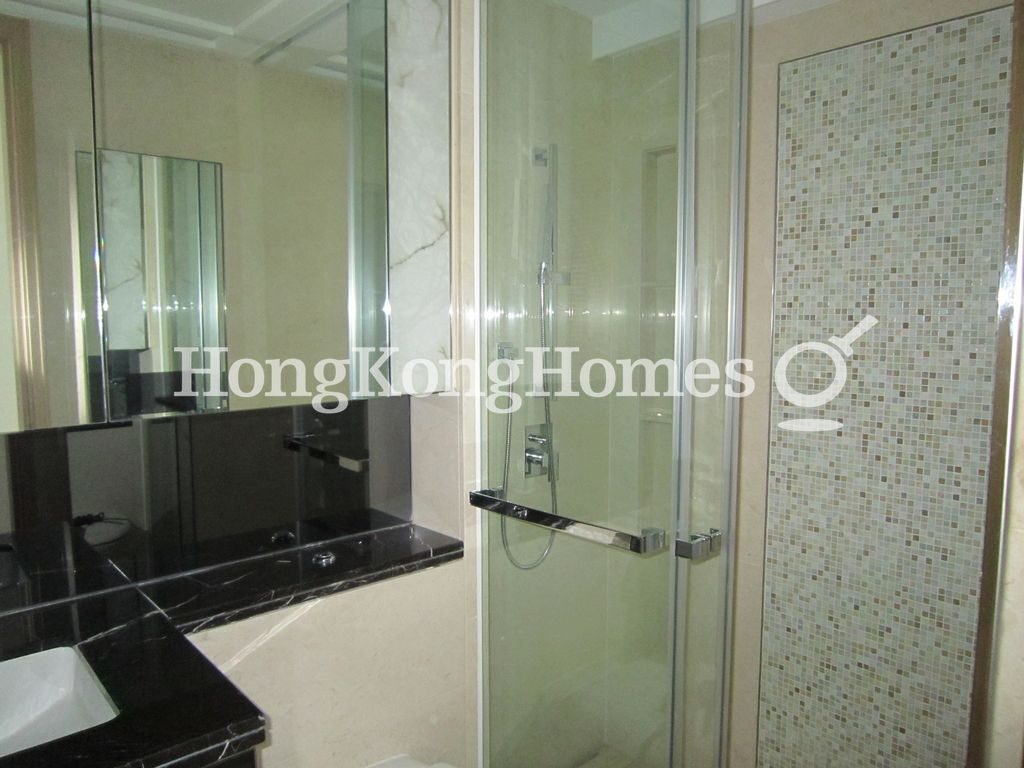 Guest Bathroom — 瓏璽 - 第2座 (天海鑽)，大角咀