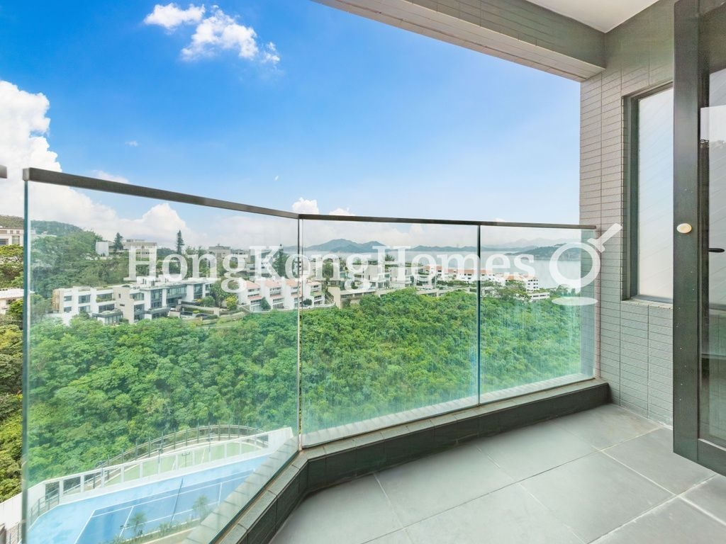 Balcony off Living and Dining Room — 華景園 - 第03座，淺水灣