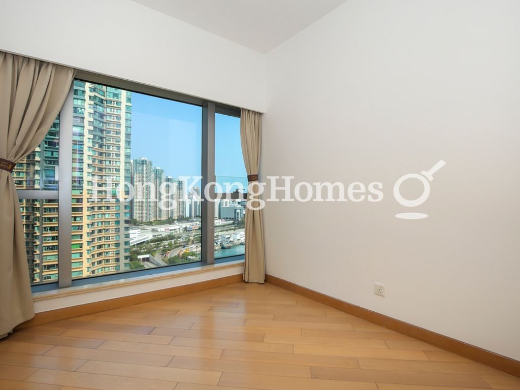 Second Bedroom — 瓏璽 - 第6A座 (迎海鑽)，大角咀