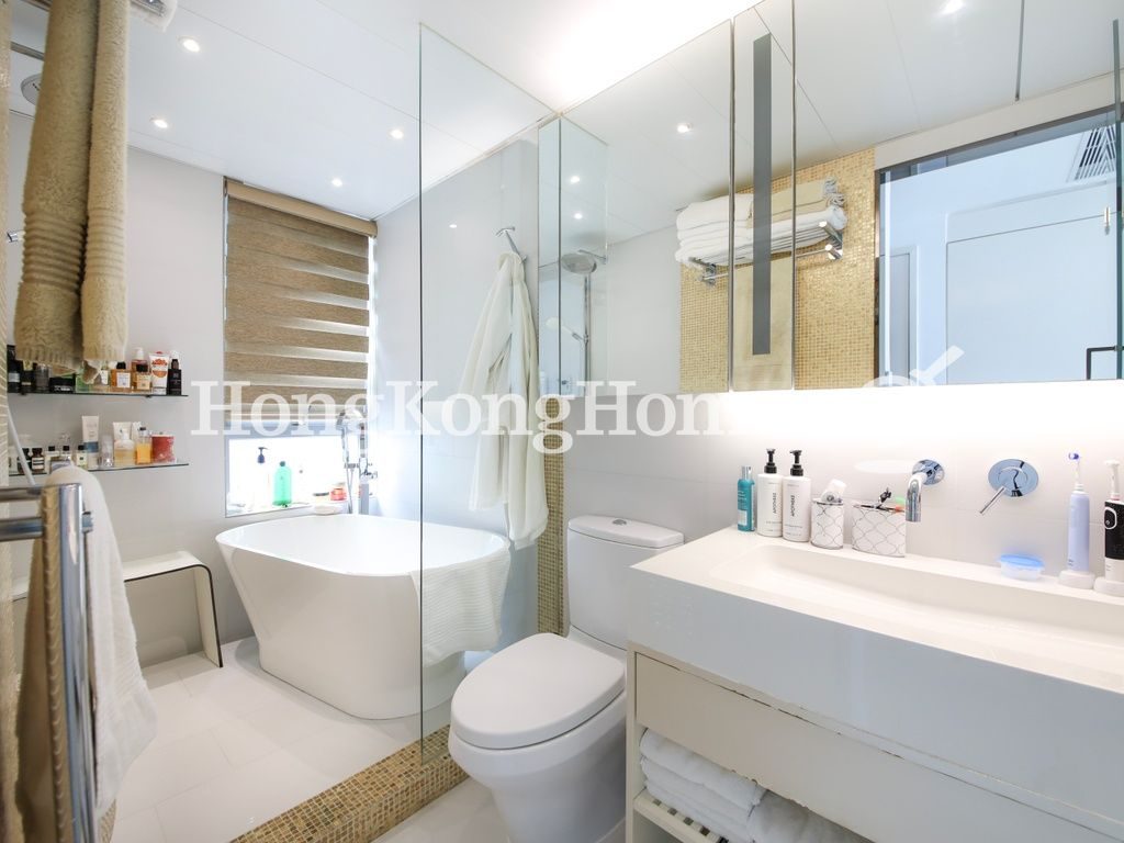 Master Bathroom — 貝沙灣 04期, 南灣，薄扶林