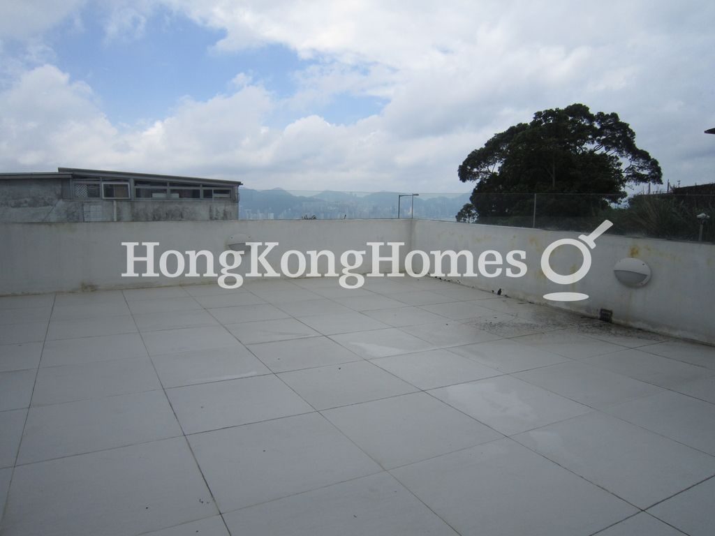 Private Roof Terrace — 陶樂苑，清水灣
