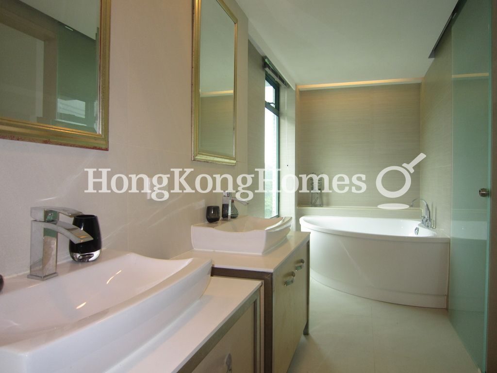 Master Bathroom — 陶樂苑，清水灣