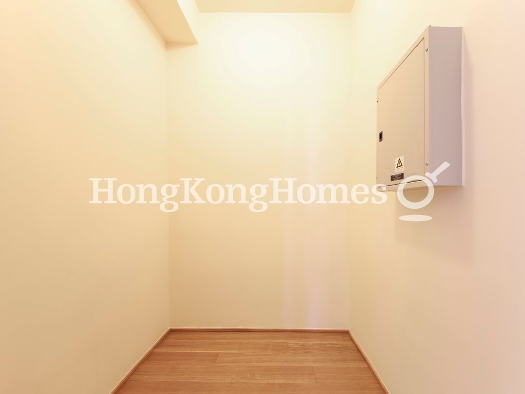 Maid's Room — 殷然，西半山