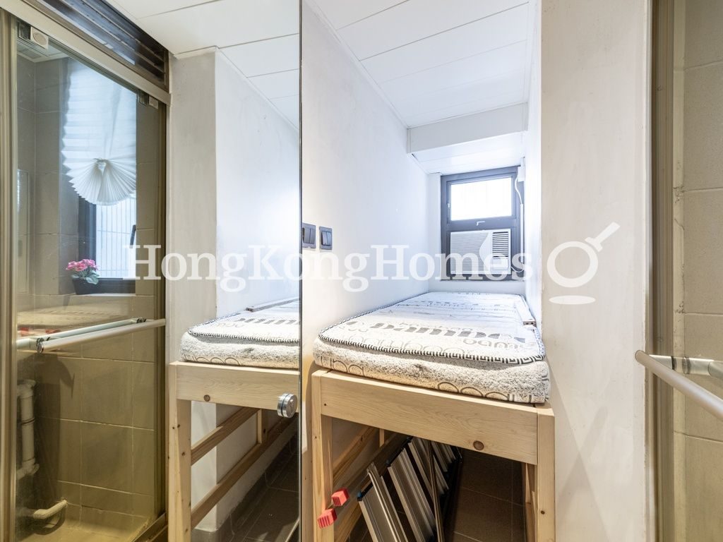 Maid's Room — Arezzo, Mid-levels West