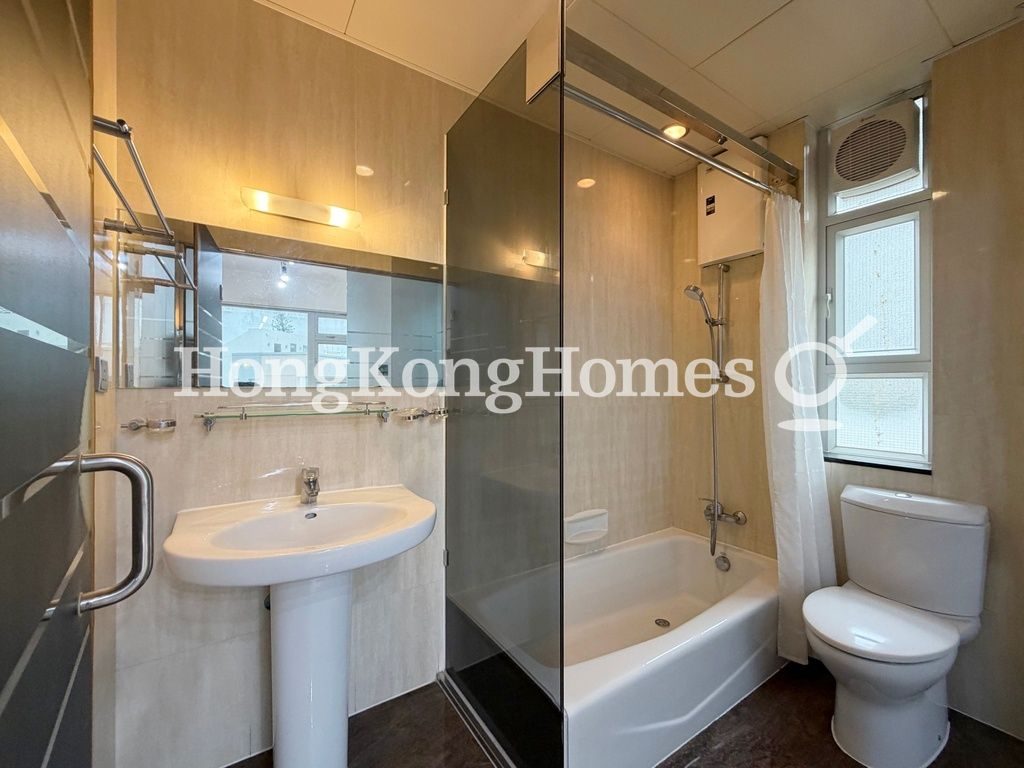 Master Bathroom — Chung Hom Kok Road, 53-55, Chung Hom Kok