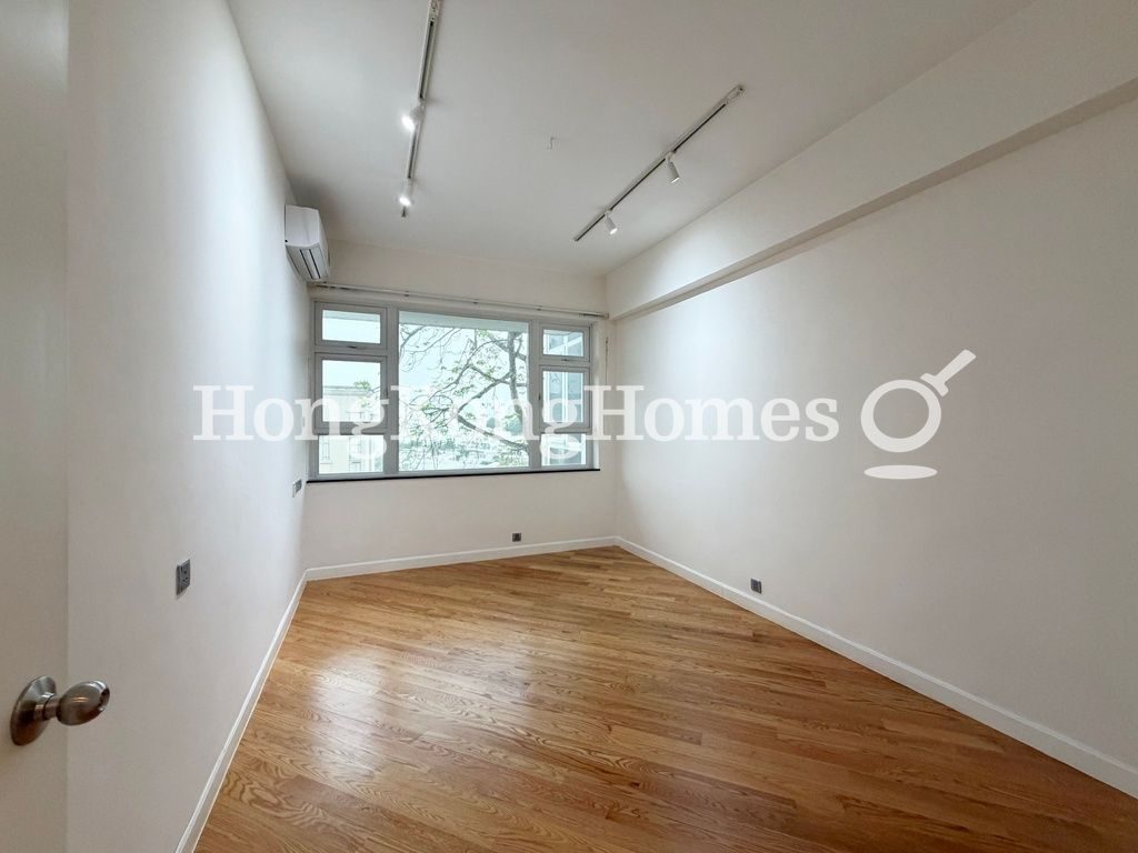 Third Bedroom — Chung Hom Kok Road, 53-55, Chung Hom Kok
