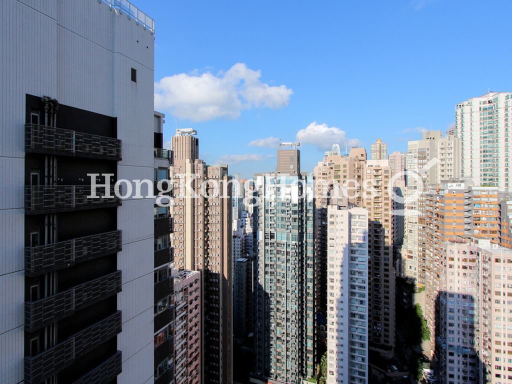 View from living room — 學林雅軒，西半山