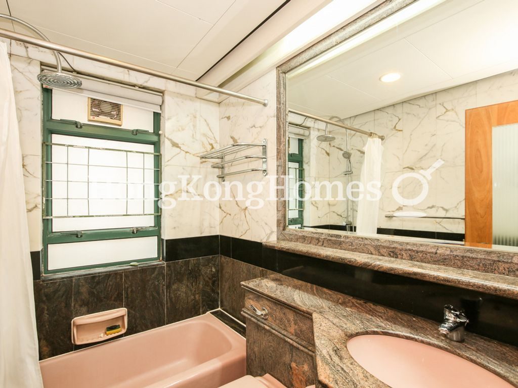 Master Bathroom — 曉峰閣 - 第01座，中半山