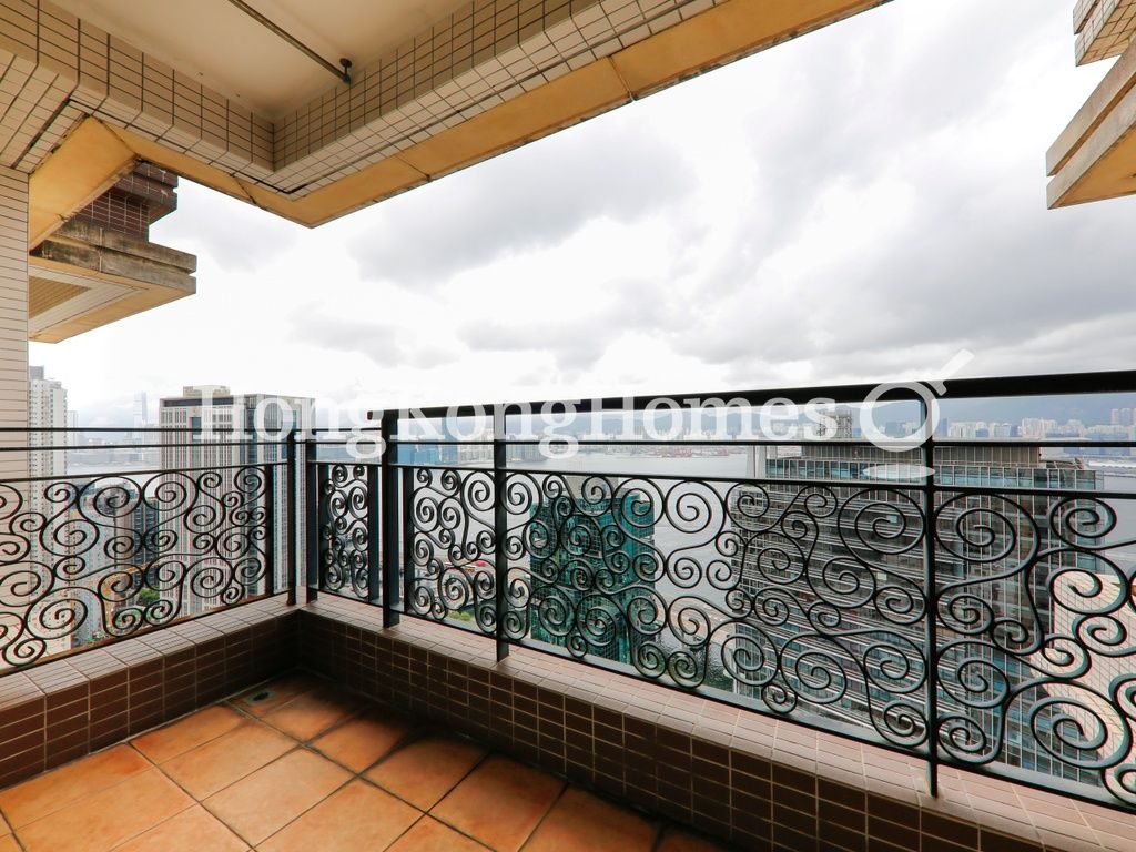 Balcony off Living and Dining Room — 慧雲峰，北角
