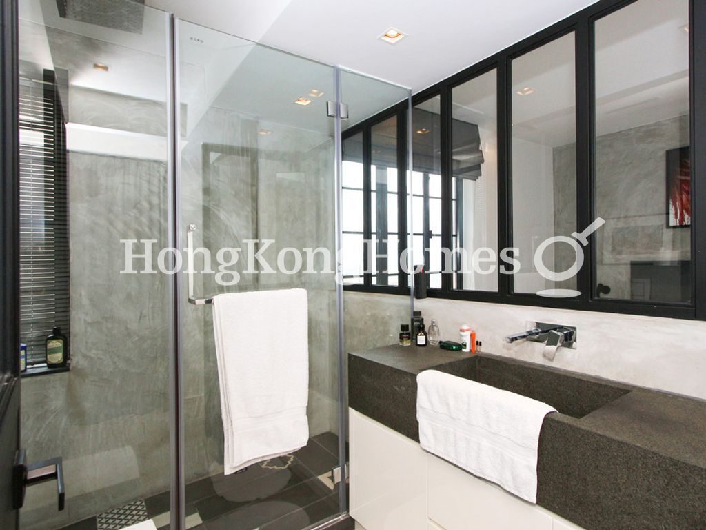 Ensuite Bathroom — 美麗閣，西半山