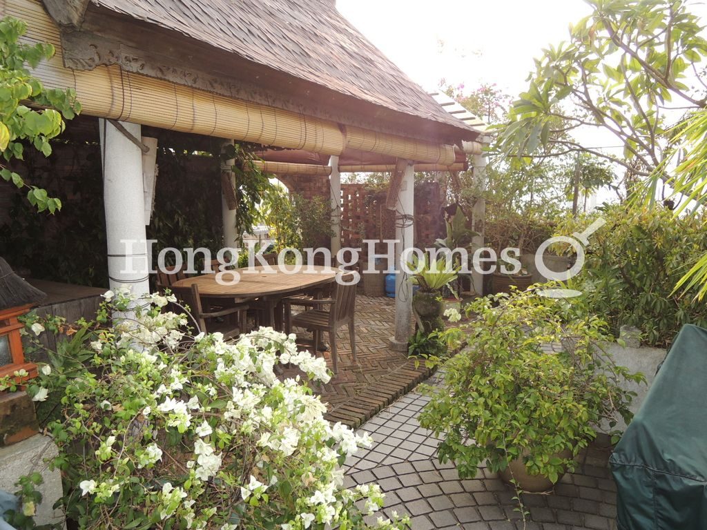 Private Roof Terrace — 滿峰台，東半山