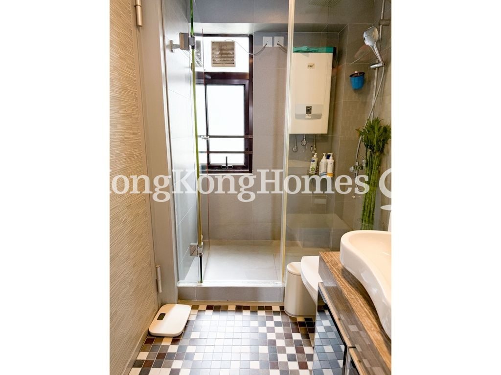 Guest Bathroom — 福苑 - 第01座，西半山
