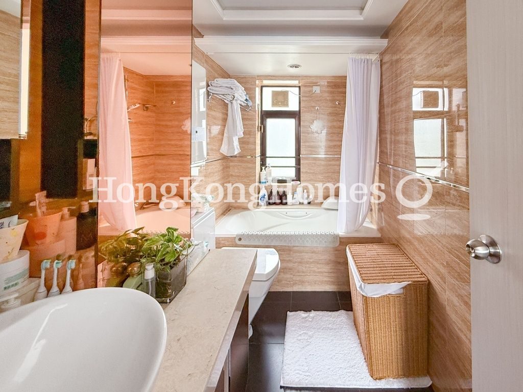 Master Bathroom — 福苑 - 第01座，西半山