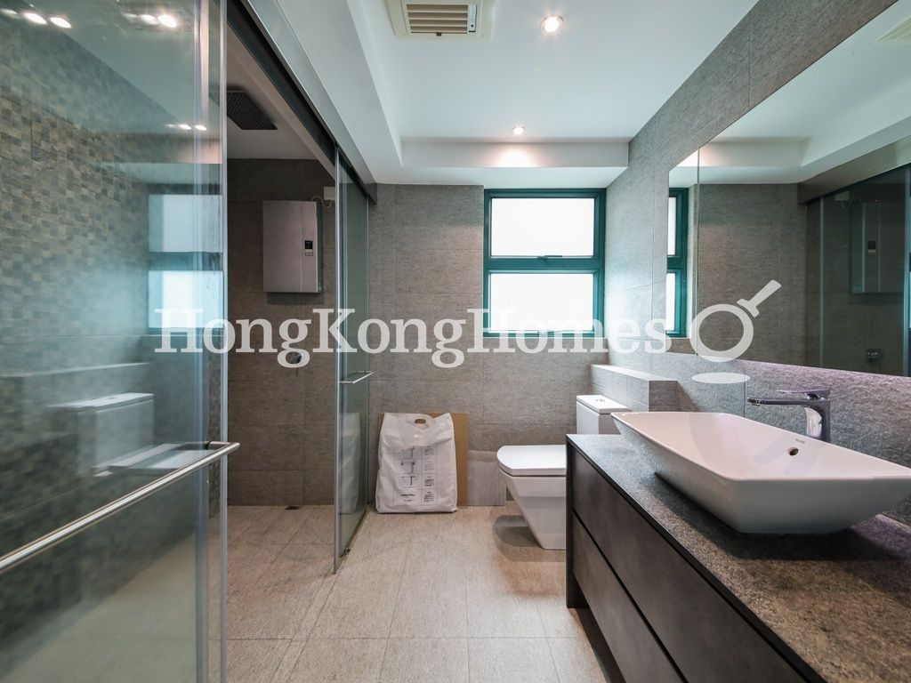 Master Bathroom — 旭逸居 - 第02座，赤柱